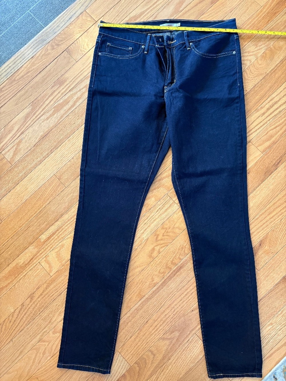 Levi's 311 Shaping Skinny Jeans – Dark Indigo Blue – Stretchy Size 33